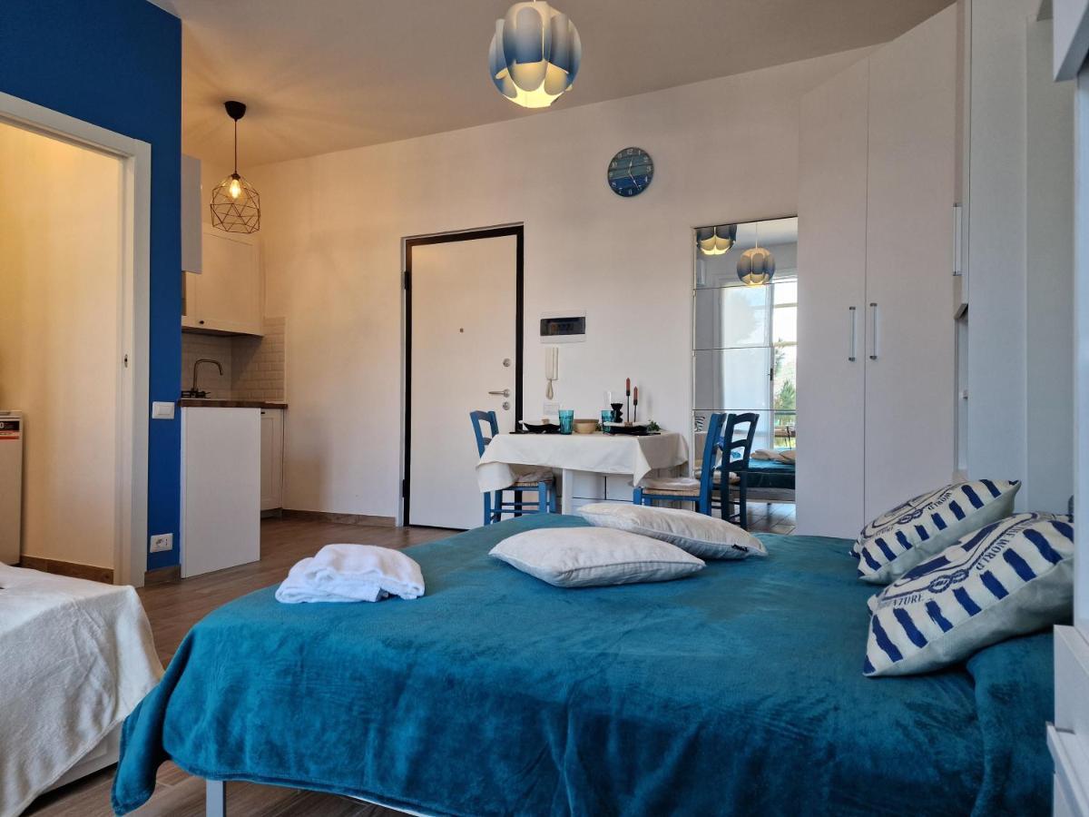 Apartament 650 Metri Dal Mare - Wifi - Terrazzo - Piscina - A/C Pietra Ligure Zewnętrze zdjęcie