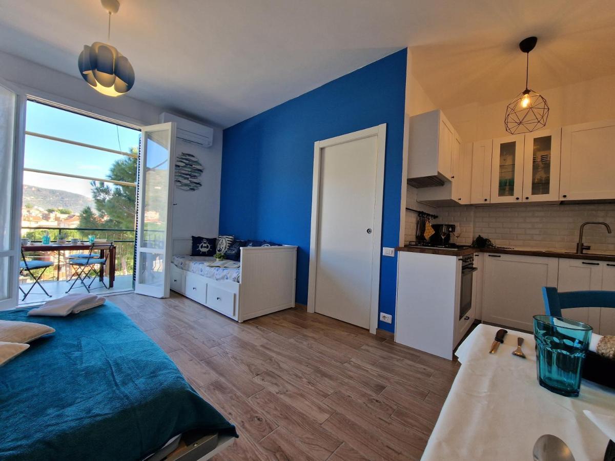 Apartament 650 Metri Dal Mare - Wifi - Terrazzo - Piscina - A/C Pietra Ligure Zewnętrze zdjęcie
