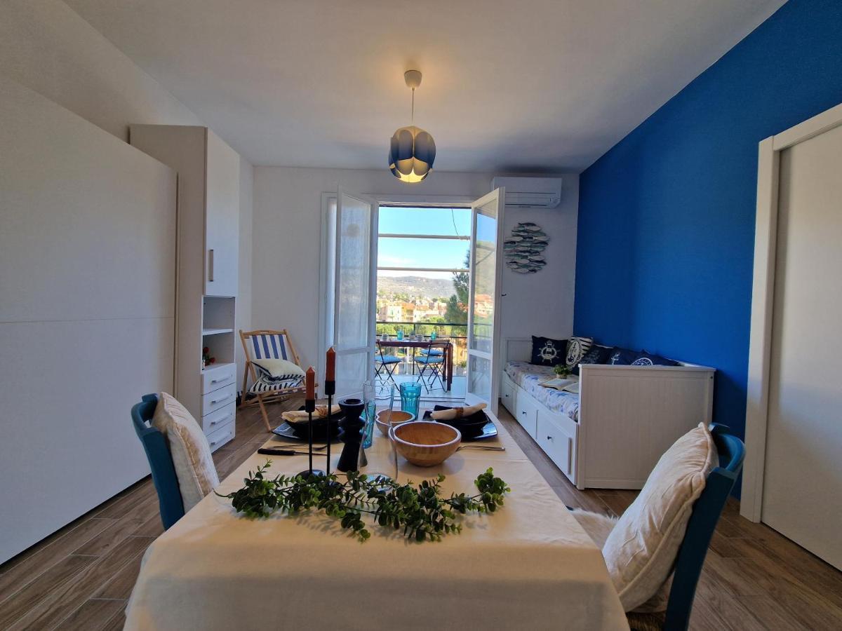 Apartament 650 Metri Dal Mare - Wifi - Terrazzo - Piscina - A/C Pietra Ligure Zewnętrze zdjęcie