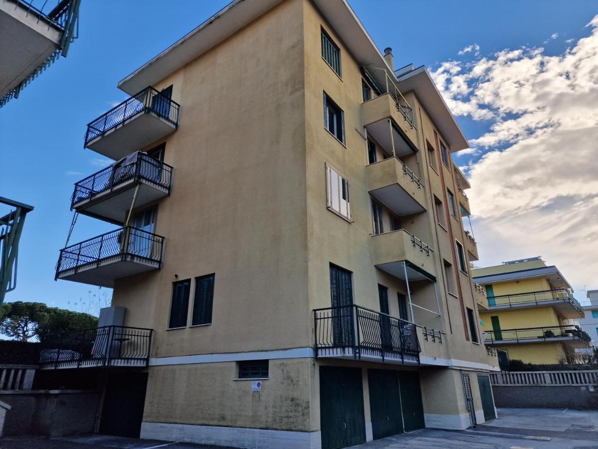Apartament 650 Metri Dal Mare - Wifi - Terrazzo - Piscina - A/C Pietra Ligure Zewnętrze zdjęcie